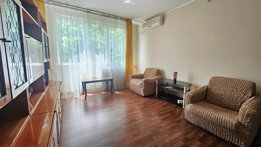 Apartament cu 3 camere decomandat, mobilat în Brâncoveanu