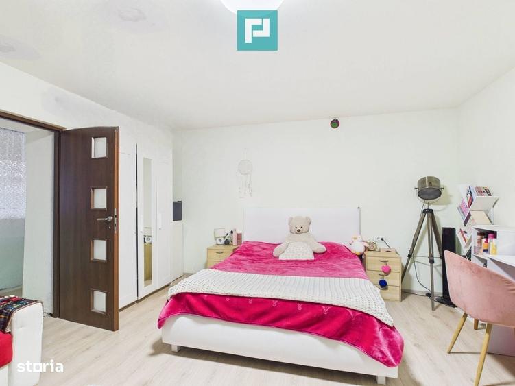 Casă cu 3 camere decomandat cu Teren 300 Mp în Central