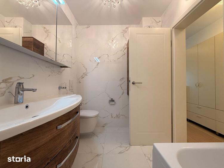 Apartament cu 4 camere în Centrul Civic