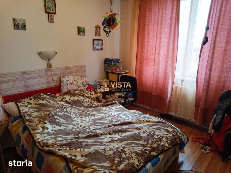 Apartament cu 3 camere în Astra