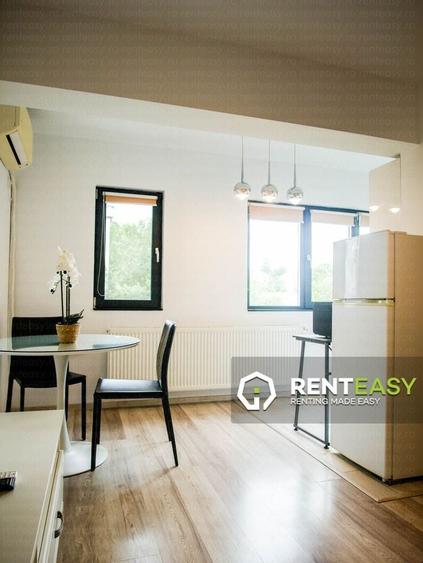 Apartament cu 2 camere nedecomandat în Podul de Fier