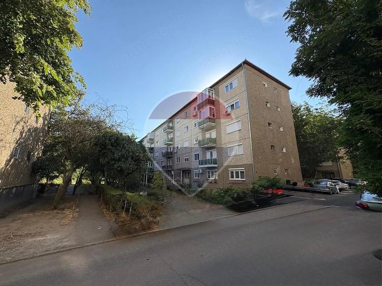Apartament cu 2 camere semidecomandat în Rogerius