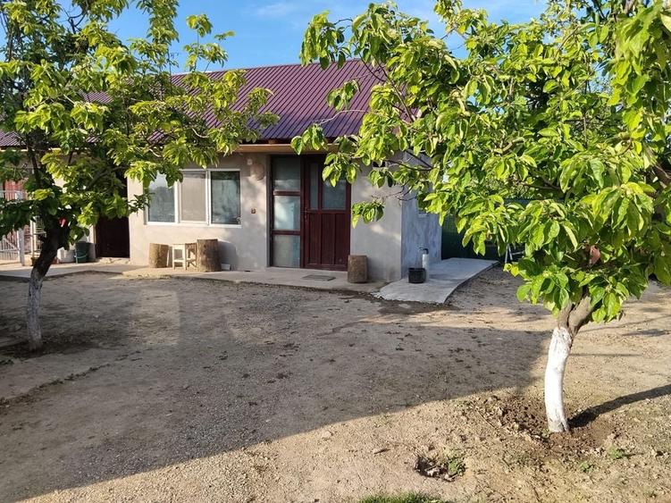 Casă cu 3 camere în Perieți