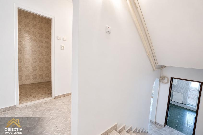 Apartament cu 4 camere decomandat în Central
