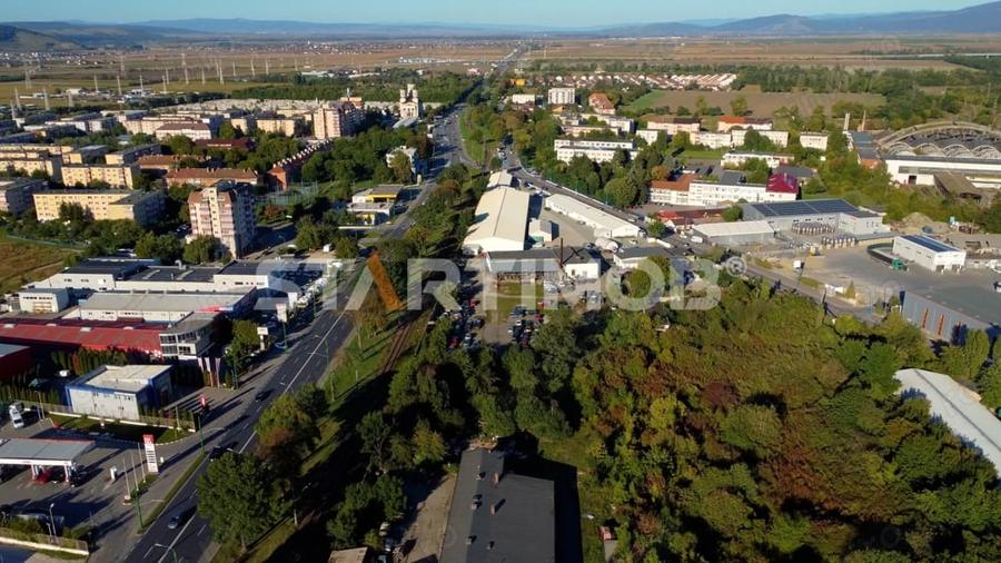 Teren de 5592 mp, în Triaj