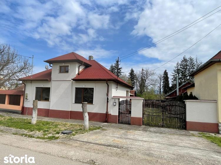 Casa de vanzare in Va?caunatura, lini?te ?i confort modern- 72000 Eur - 13