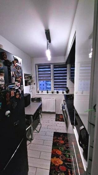 Apartament 3 camere - 1 minute de metrou Lujerului - 15