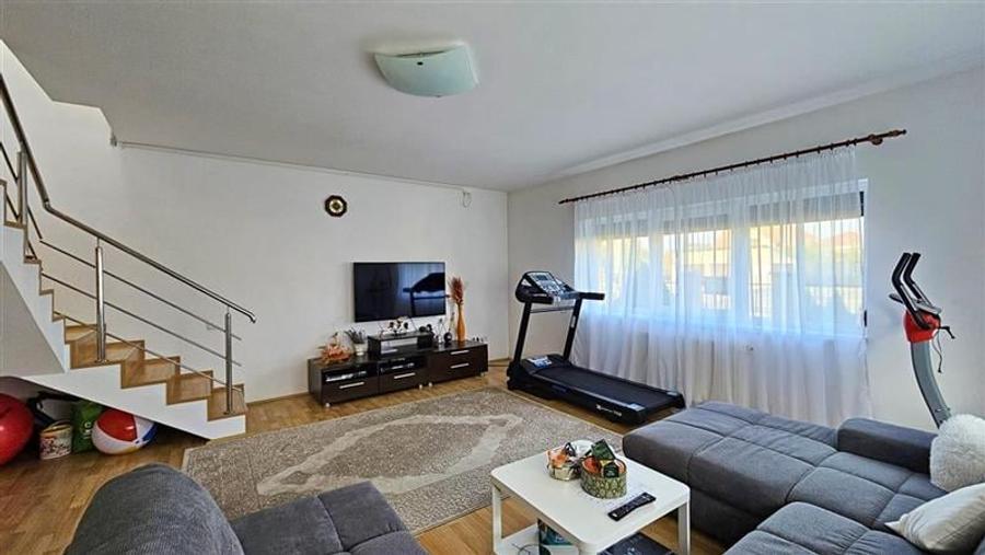 COMISION 0% CASA INDIVIDUALA CU CARPORT DUMBRAVITA LAC - PADURE - 4