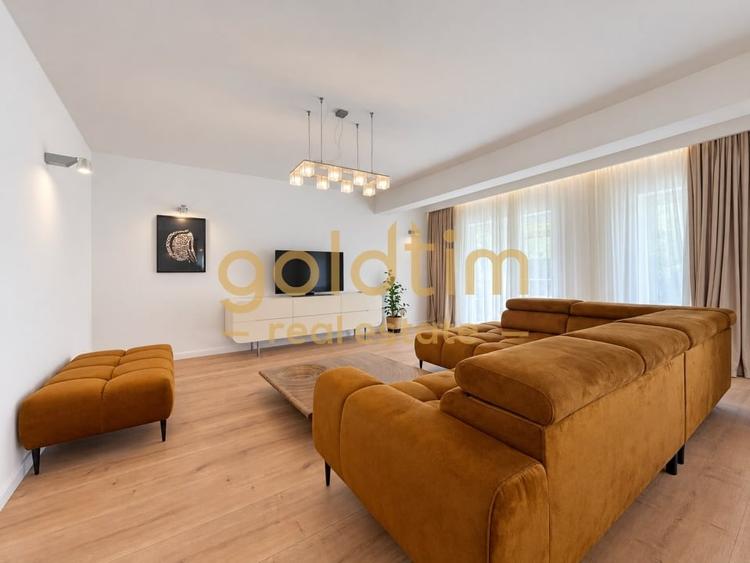 Duplex cu 5 camere cu Canalizare în Iancu Nicolae