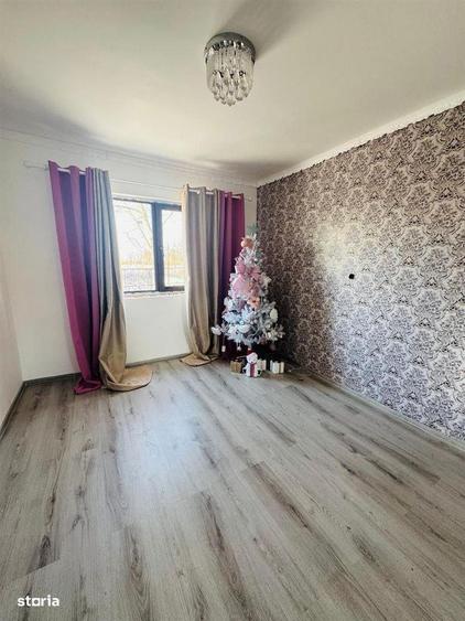 Casa cu 5 camere in localitatea Sacuieni - 8