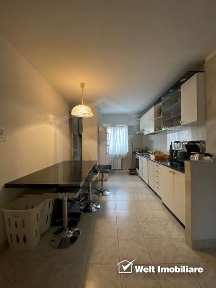 Apartament cu patru camere, cartierul Zorilor - 1