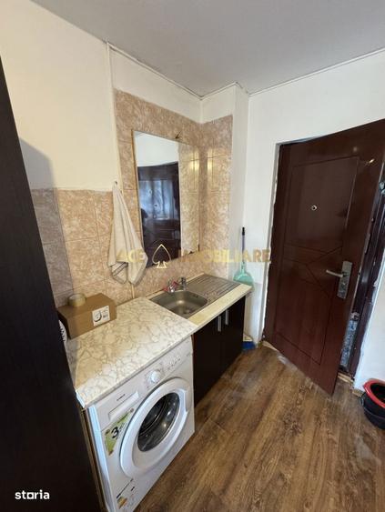 Garsoniera de vanzare | Titan/Ozana | Metrou | mobilata\utilata - 5