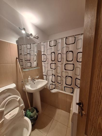 Garsoniera spatioasa de inchiriat Calea Vitan - 9