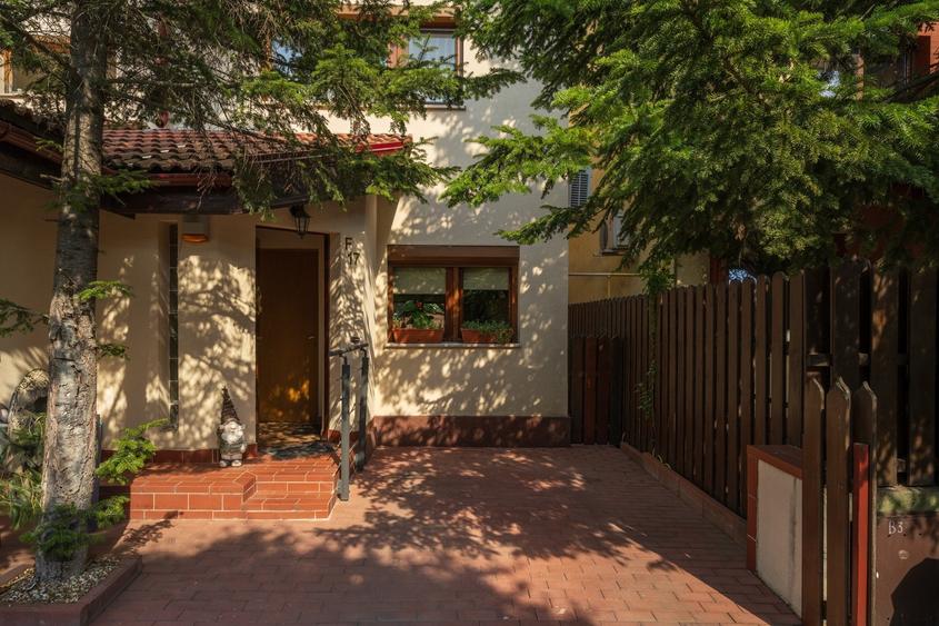 Casă în complex securizat | 5 minute pe jos până la Cambridge School - 12