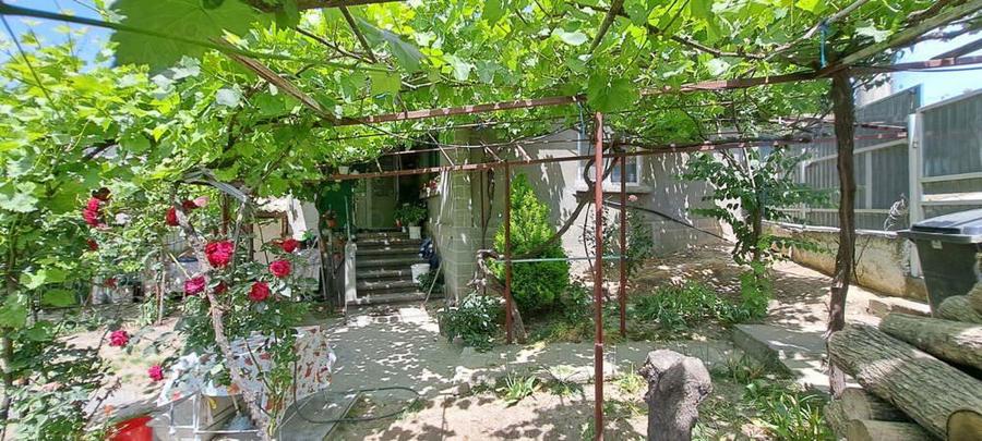 Casa de vanzare zona centrala sau schimb cu apartament - 2