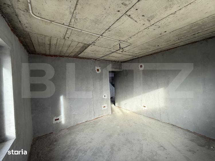 Proprietate 2 case, 223 mp, teren 1.676 mp, zona Lupeni - 15