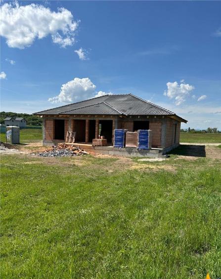 Casa la 15 minute de Brasov, DJ 112A, la rosu sau finalizata - 6