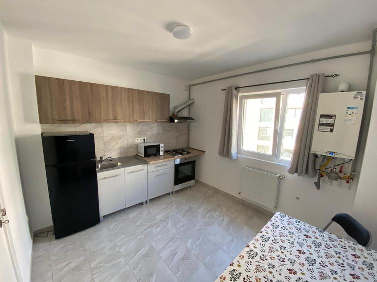 DE INCHIRIAT! Apartament 2 camere decomandat 60 mp , Sector 4 - 36