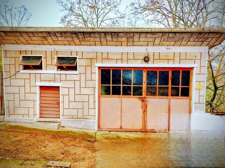 Ocazie! Proprietar vând casă cu 7 camere în Diculești, teren 2267 mp - 5