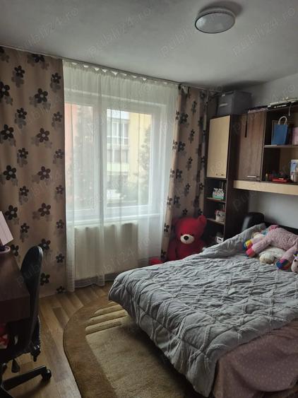 Apartament de vanzare - 5