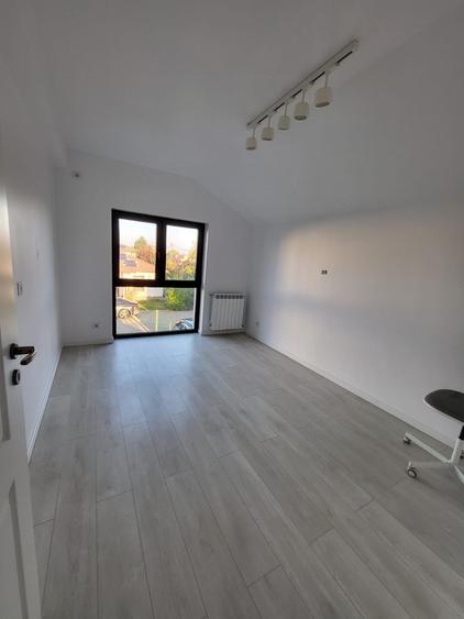Casă individuală cu 4 camere cu Teren 379 Mp în Balotești