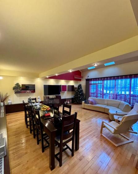 OPORTUNITATE! 5 camere, 202 mp total, 2 niveluri, 2 balcoan - 1