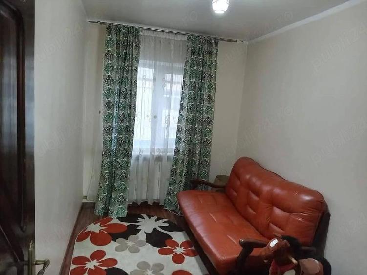 Apartament 3 camere de inchiriat Pa?cani, zona Vale (Sf. Vineri) - 5