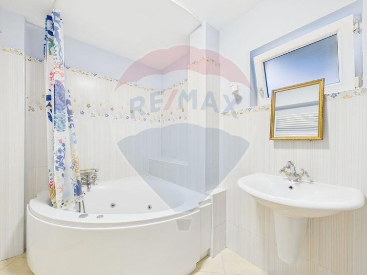 Apartament cu 2 camere de vânzare pe strada Londra in zona Capitale - 7
