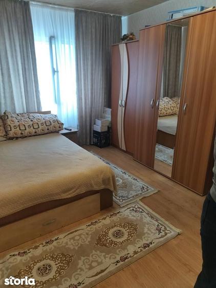 Vand sau schimb apartament 2 camere cu 3 camere si diferenta - 1