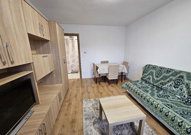 Inchiriez apartament Medias, Gloria, total renovat si utilat - 4