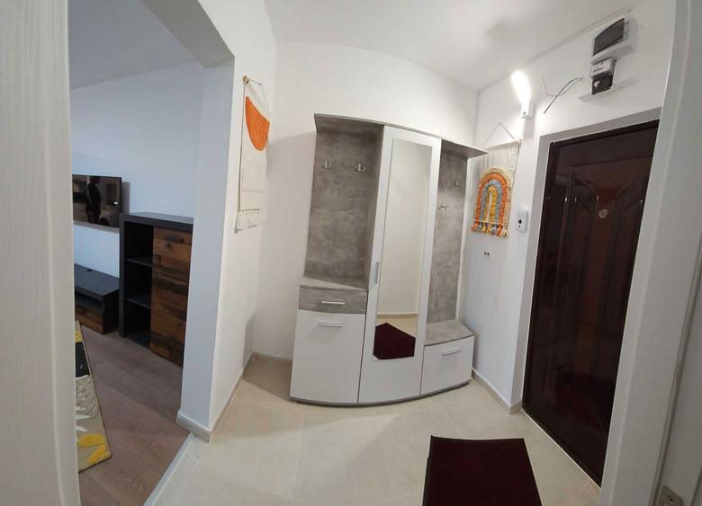 Garsoniera Mazepa, G uri etaj 1 , Precista - 2