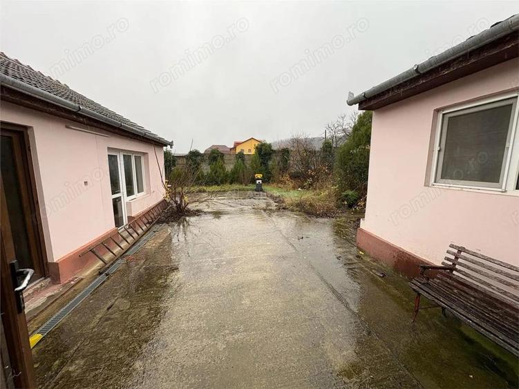 Bocsa Romana, Casa 8 Incaperi, Strada Principala. - 14