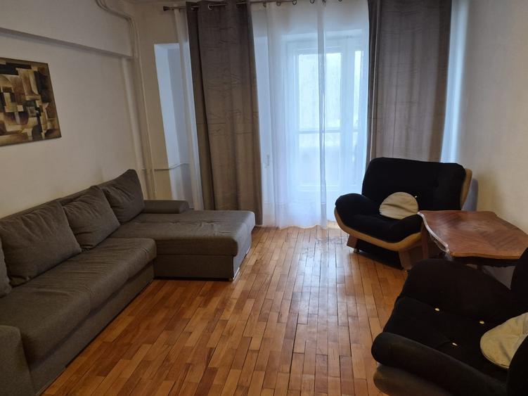 Piata Unirii metrou-Unirea Shopping Centre - 2