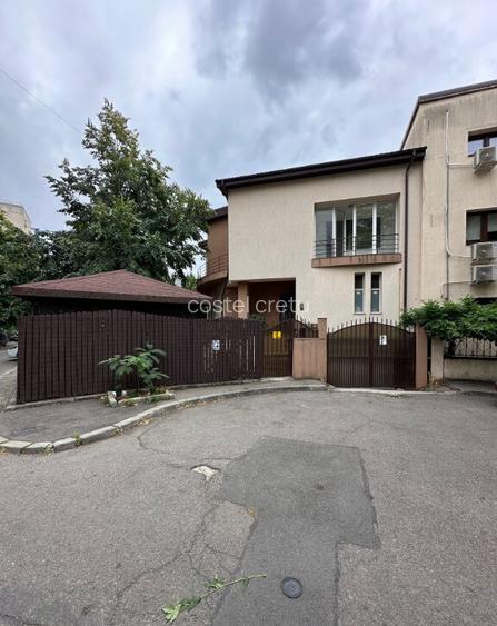 Proprietar inchiriez vila singur curte Mall Vitan S+P+Et.1 Proprietar inchiriez vila singur curte Mall Vitan S+P+Et.1