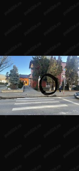 Inchiriez spatiu centru - 1