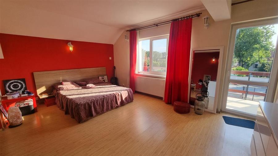 Vila de 8 camere zona centrala Stupini Brasov - 18