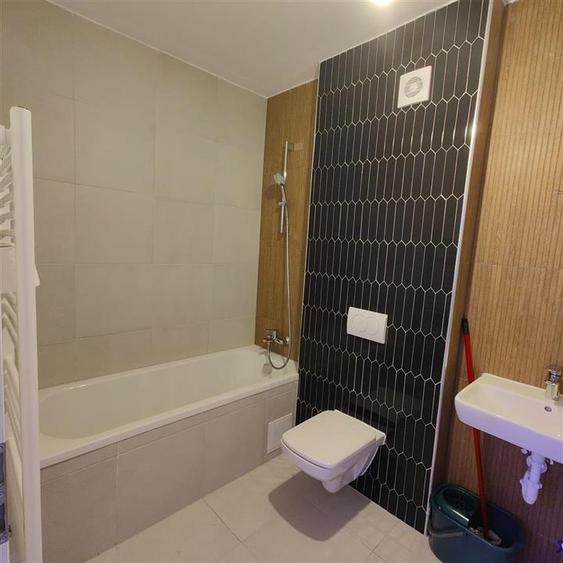 Apartament cu 2 camere decomandat, mobilat în Avantgarden