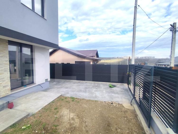 Casă individuală cu 4 camere cu Teren 515 Mp în Rediu