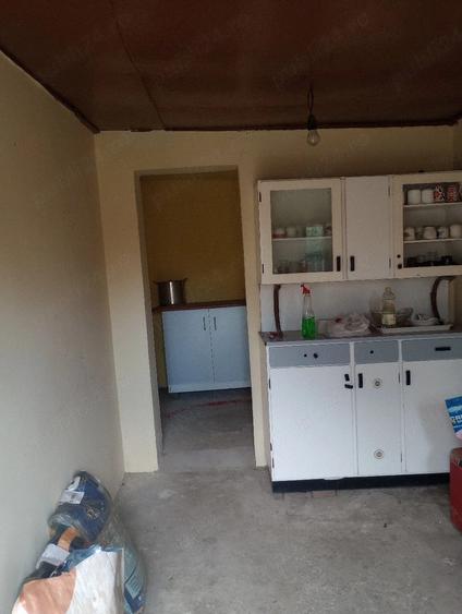 vand casa la ?ara - 2