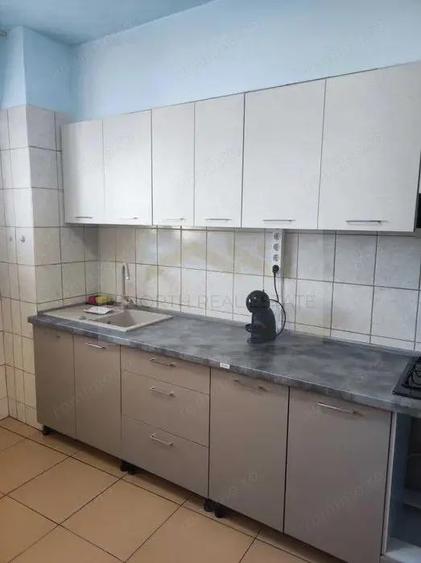 Apartament 3 camere de inchiriat Aparatorii Patriei, ideal birou sau locuin?a - 2