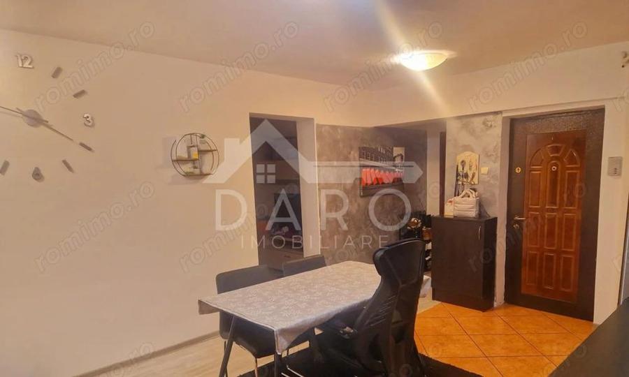 Apartament 4 camere Tudor - 1