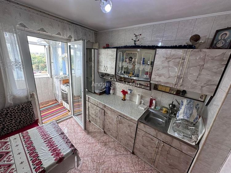 Apartament 3 camere decomandat de vânzare - Crângași A600