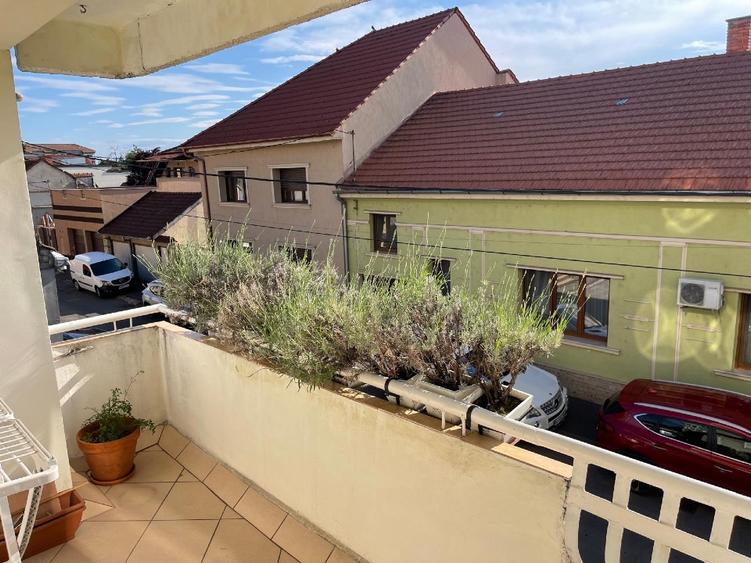 Apartament 3 camere + balcon de închiriat – Zona Cantemir - 6