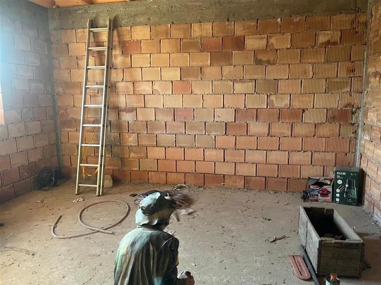 CASA DEMISOL+ PARTER SI TEREN DE VANZARE BOGDANESTI - BACAU - 4