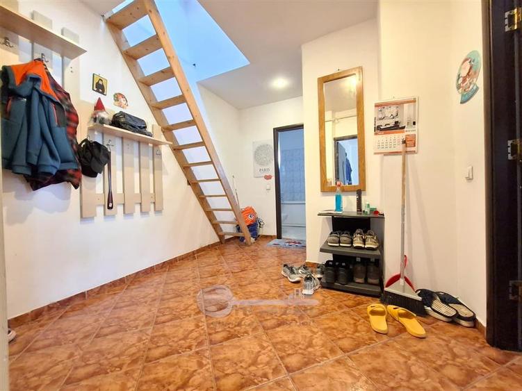Apartament cu 2 camere decomandat în Nicolina
