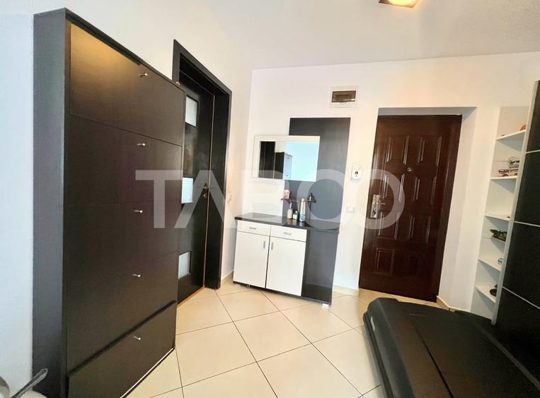 Apartament cu 3 camere semidecomandat, mobilat în Mănăștur