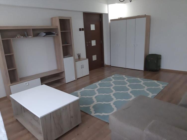 Inchiriez apartament 2 camere decomandat zona Parcul Sebastian - 2