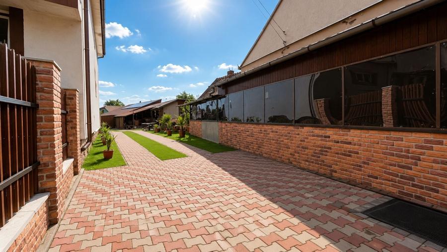 CASA RENOVATA DE VANZARE, SALONTA - 13