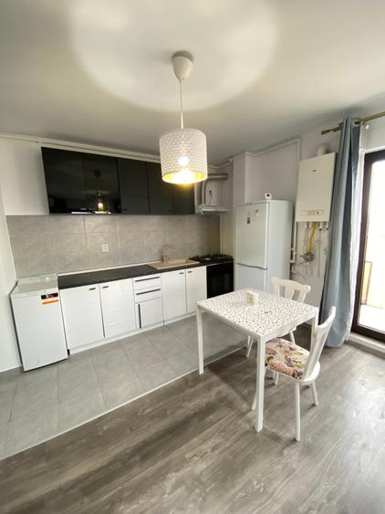 Garsonieră modernă cu balcon spectaculos de 20 mp | Zona Trapezului –1 Decembrie - 1