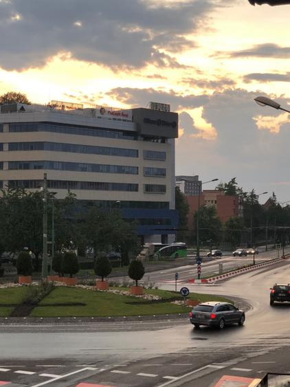 Vand Garsoniera decomandata Judetean - 10